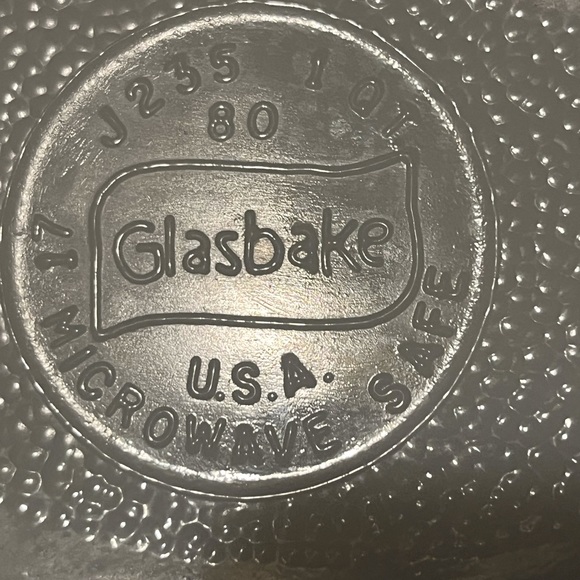 SELLING VINTAGE GLASS BAKE COLOR WHITE And GREEN PRE-OWNED CONDITION NO SPOTS - Picture 9 of 10